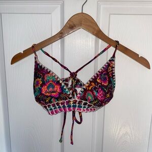 Multicolored bikini top